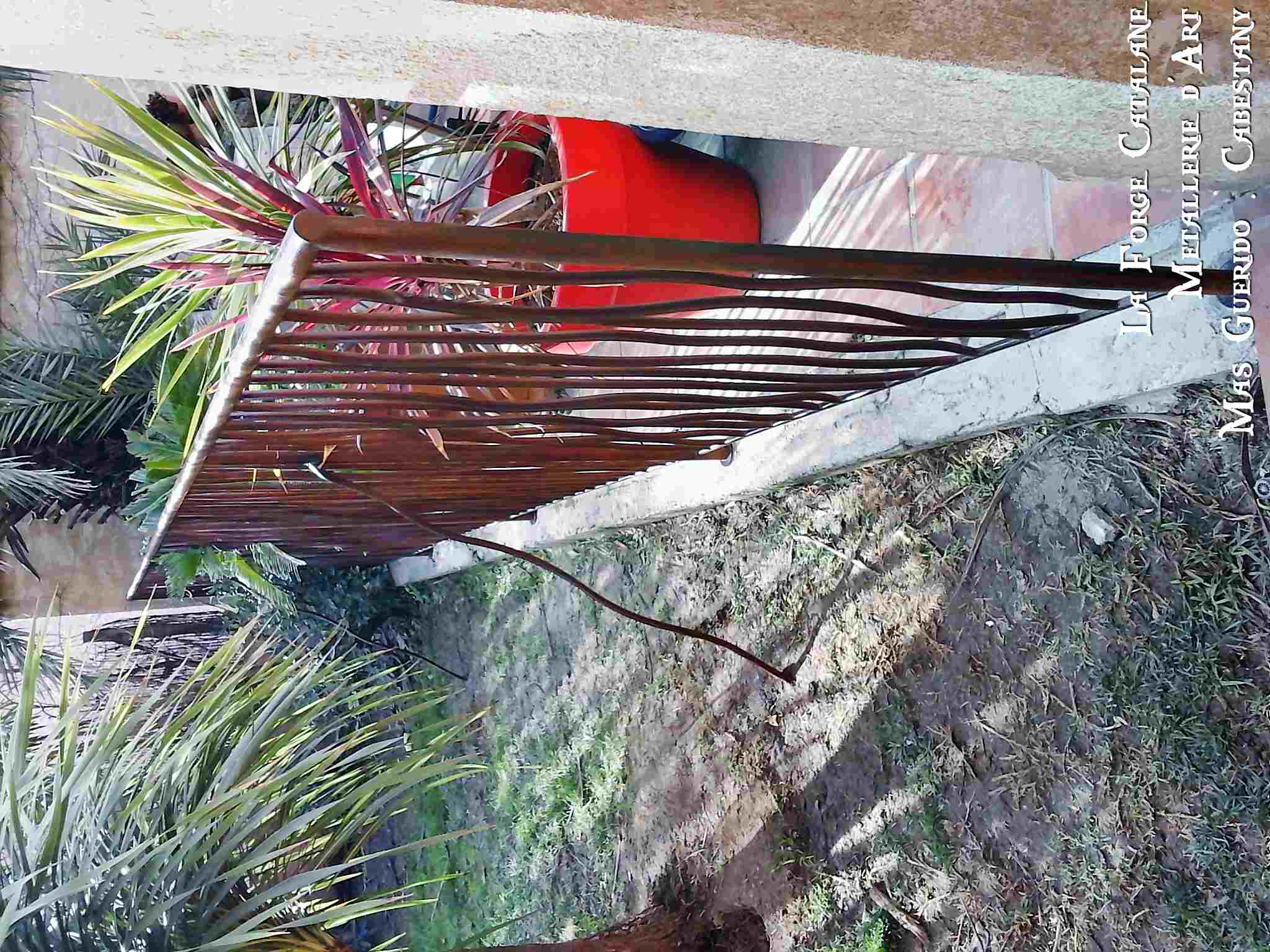 garde corps baraudage effet tordus rouille forge catalane.jpg